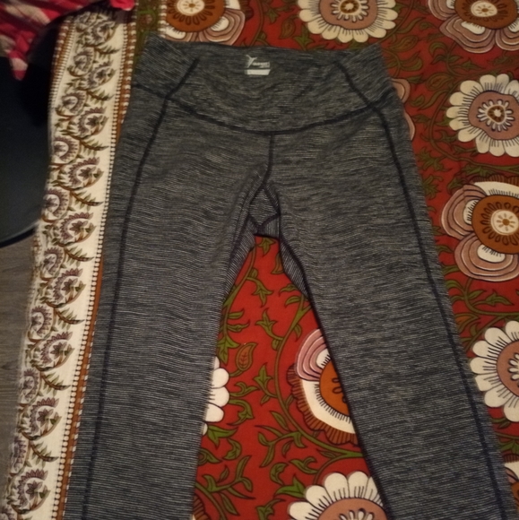 High Rise Waist leggings 3 for 10 🔥 - Picture 2 of 3